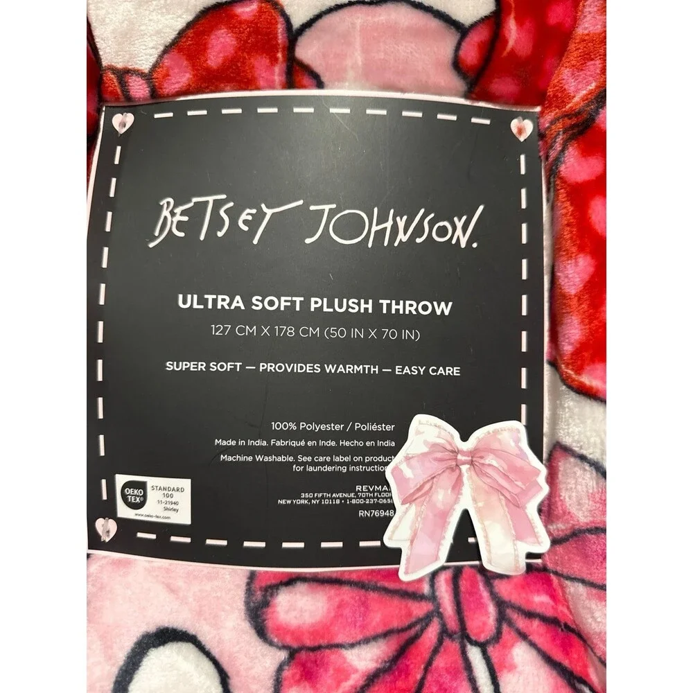 Viral Betsey Johnson Pink Bow XOXO Blanket